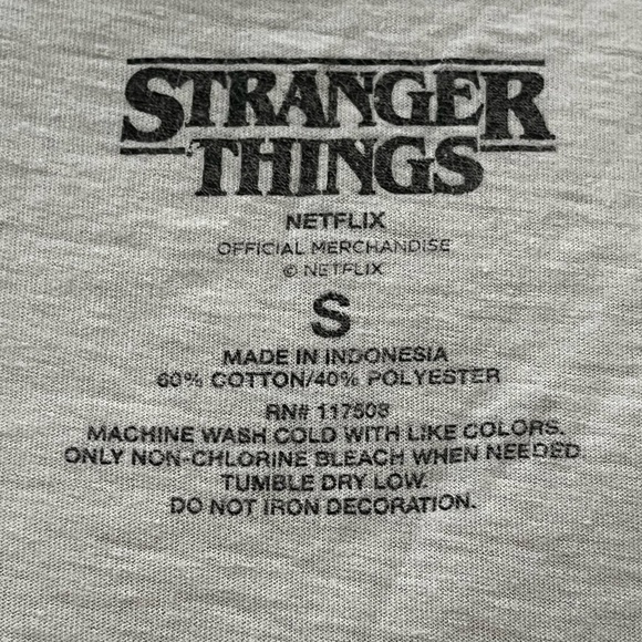 Stranger Things Bob Newby t-shirt - Picture 3 of 3